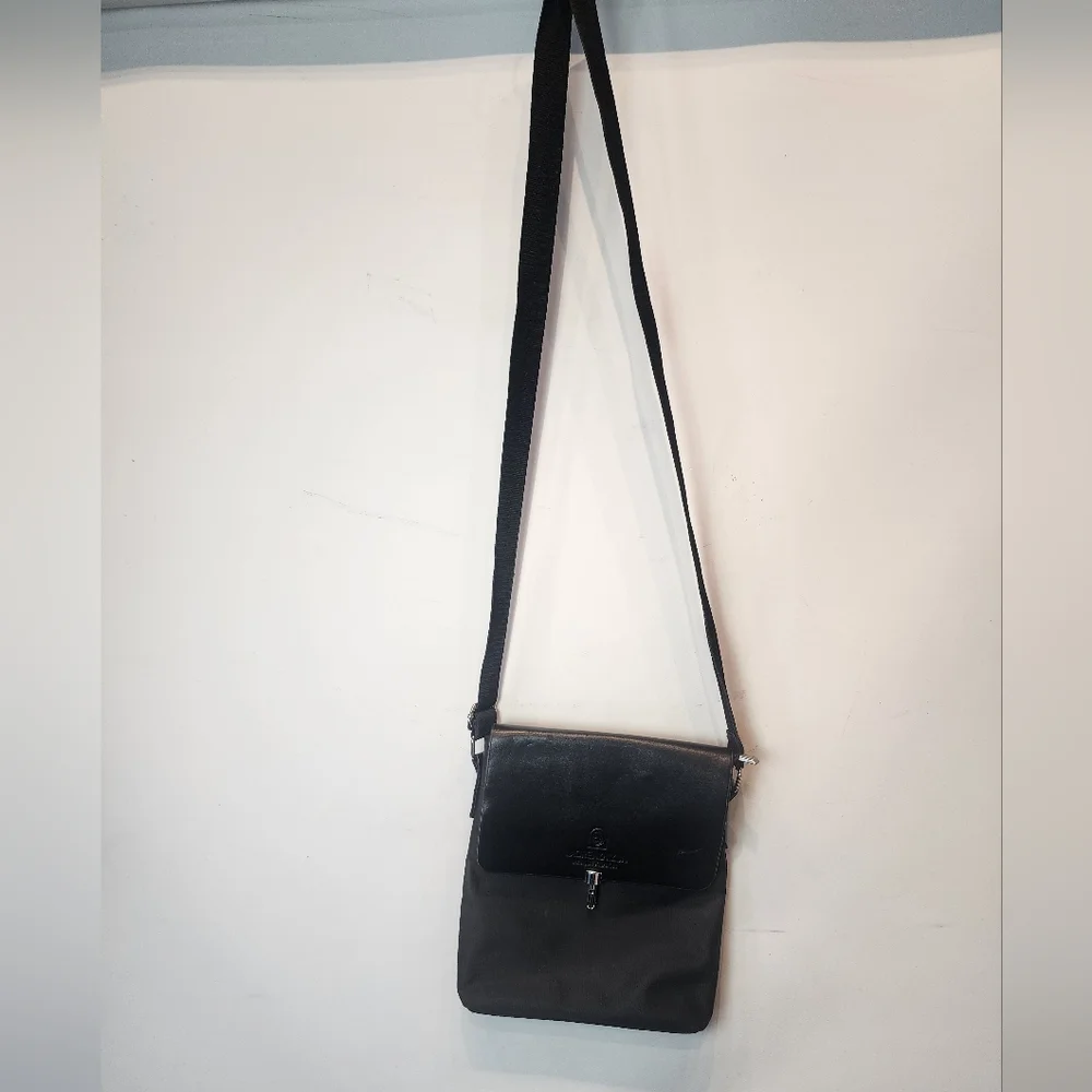 Laorenzhizun Black Mens Crossbody Messenger Bag Black Leather Flap Satchel‎